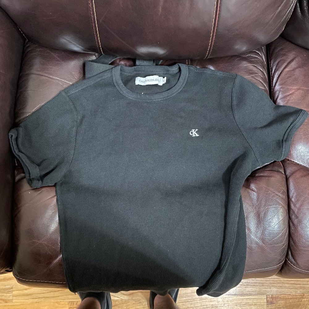 Calvin Klein men’s medium textured black shirt